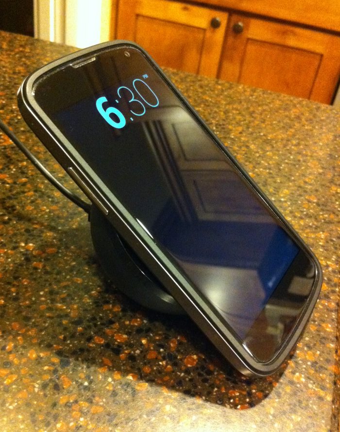 Nexus 4 wireless charger